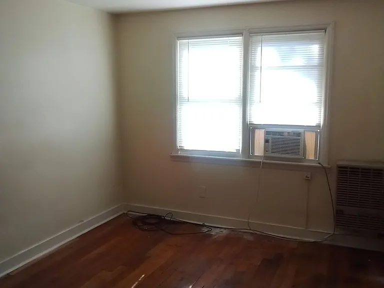 1130 Haverford Rd — Photo 3