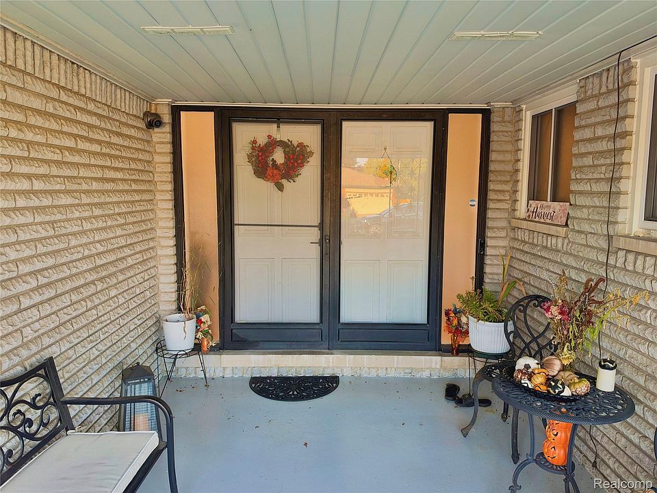 38233 Medville Dr, photo 7