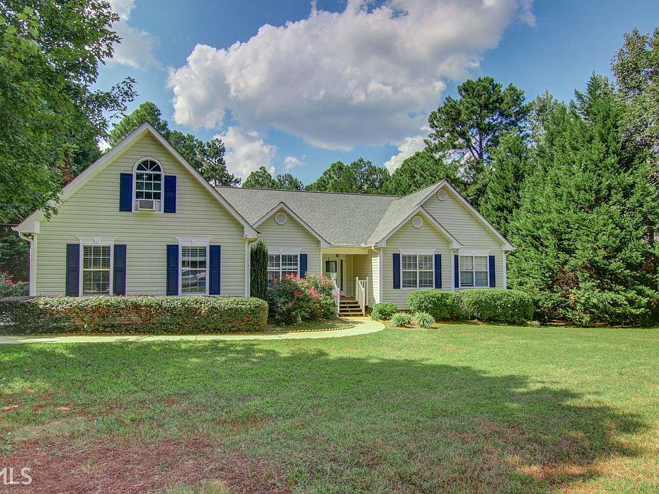 1st image of 900 Scenic Lake Dr