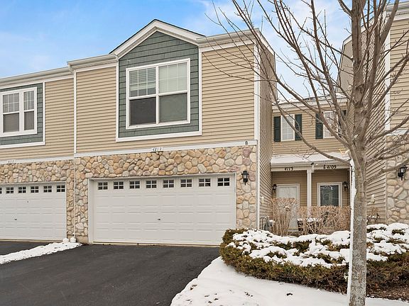 3rd image of 4113 Blackstone Dr