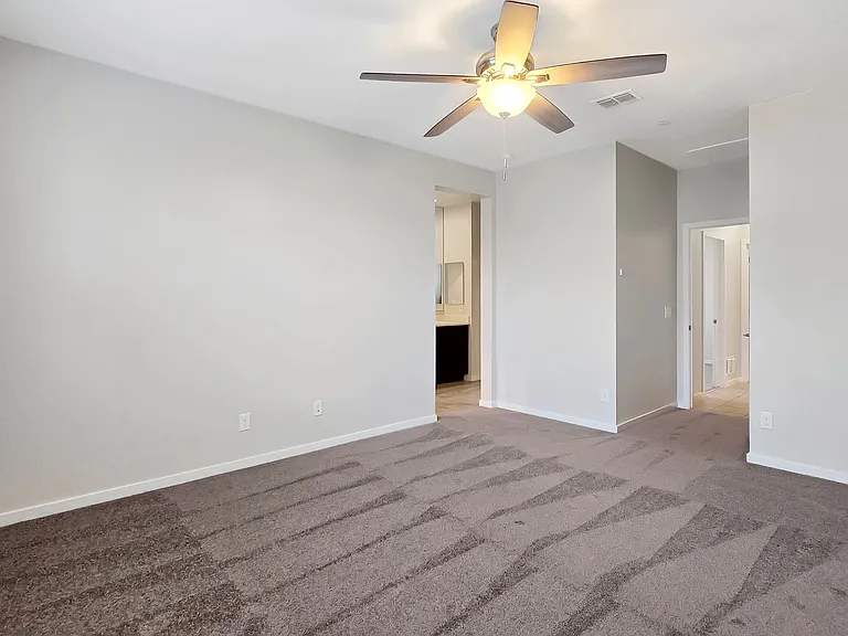 21398 W Holly St — Photo 13