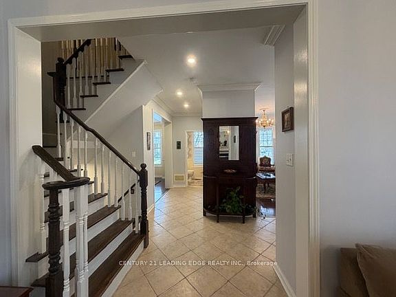4th image of 27 Rocking Horse St