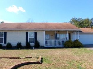 1305 Bramblett Blvd, Radcliff, KY 40160