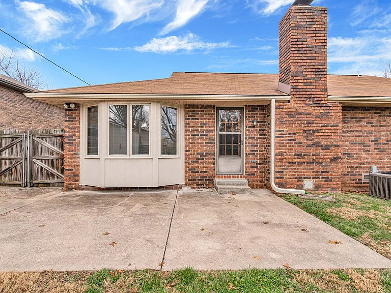 3921 S Cutler Ct — Photo 11
