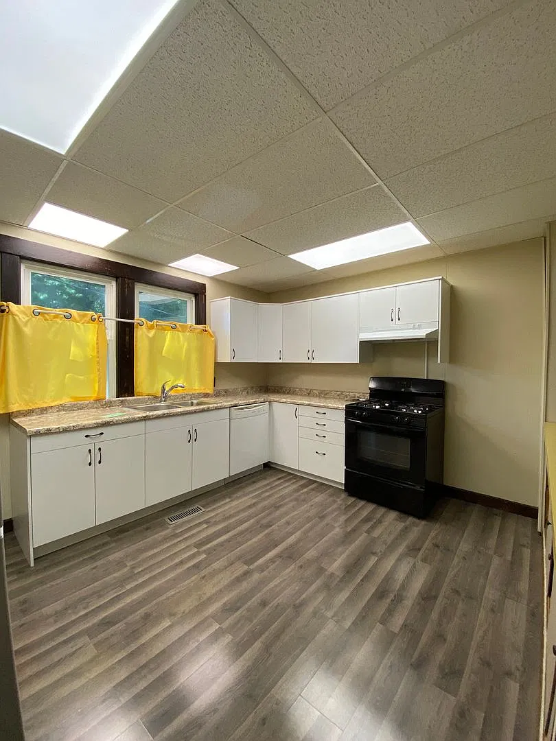 505 Middlebury Street — Photo 3