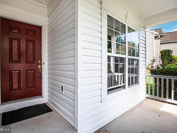 2nd image of 158 Bridgewater Cir