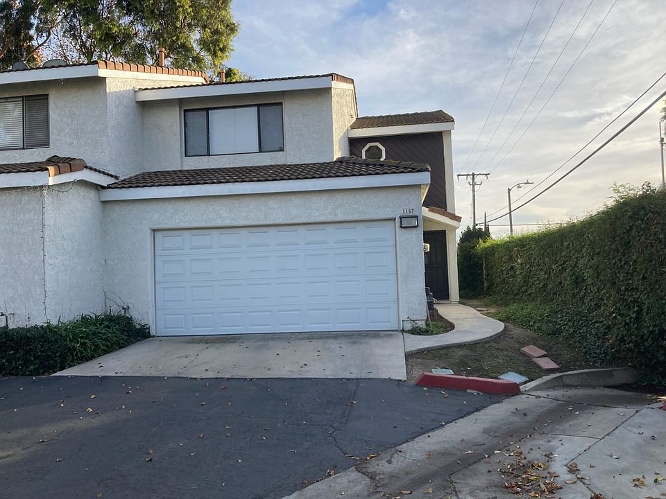 1st image of 1157 W Whittlers Ln