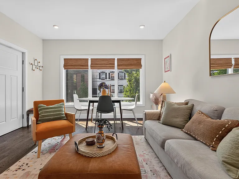 112 Webster Ave #1 — Photo 4