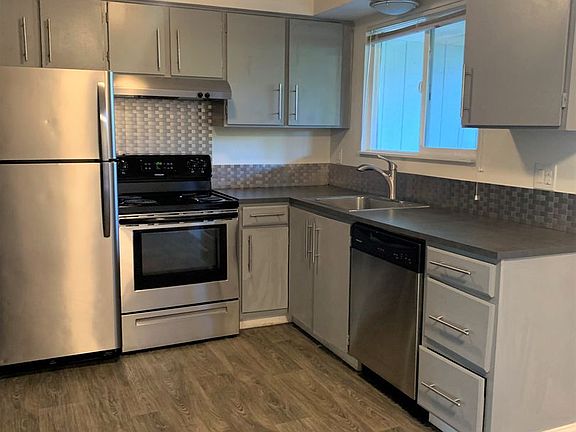 4th image of 2214 E 30th St APT 2