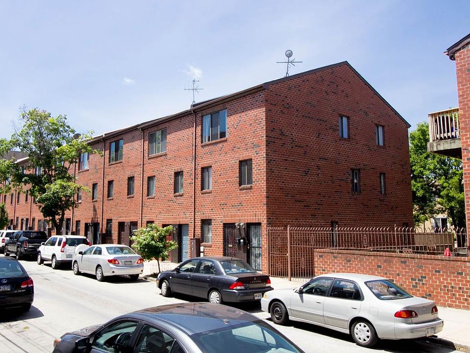 Townhouse complex