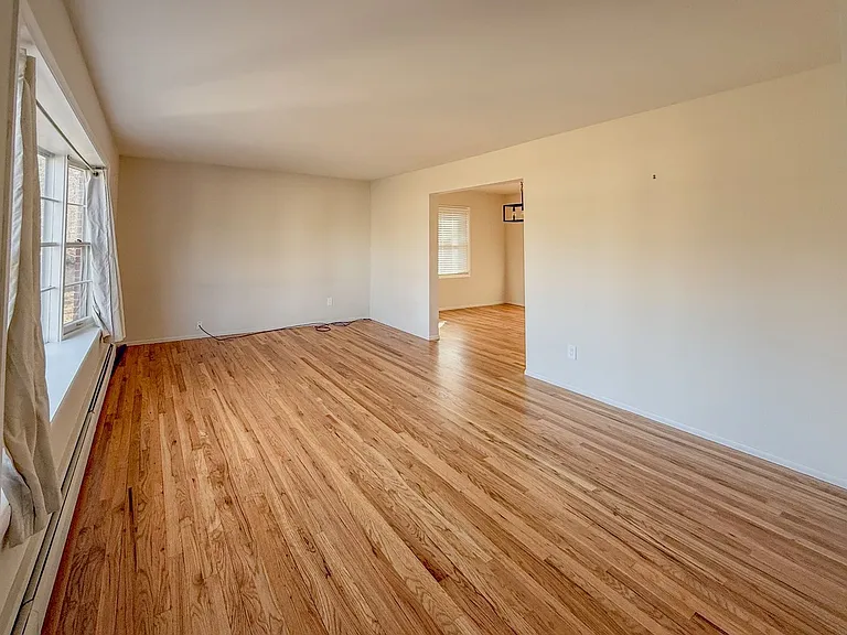 2710 Pendleton Dr — Photo 14