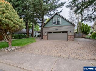 641 NW Ashley St, Dallas, OR 97338