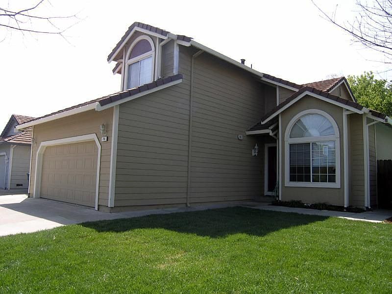 1st image of 730 Greenhaven Dr