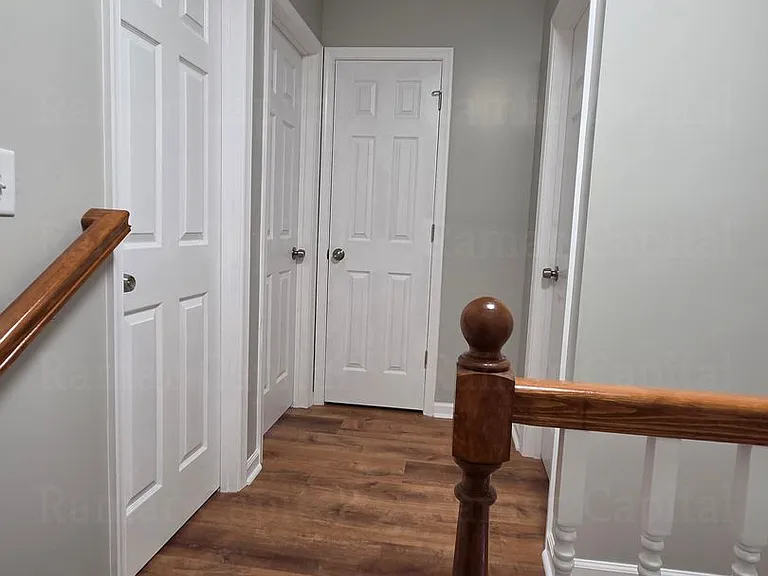 2754 Mickle St — Photo 5