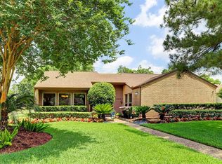 12418 Rocky Knoll Dr, Houston, TX 77077