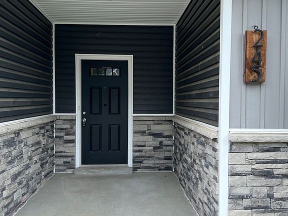 4th image of 245 Towes Ln