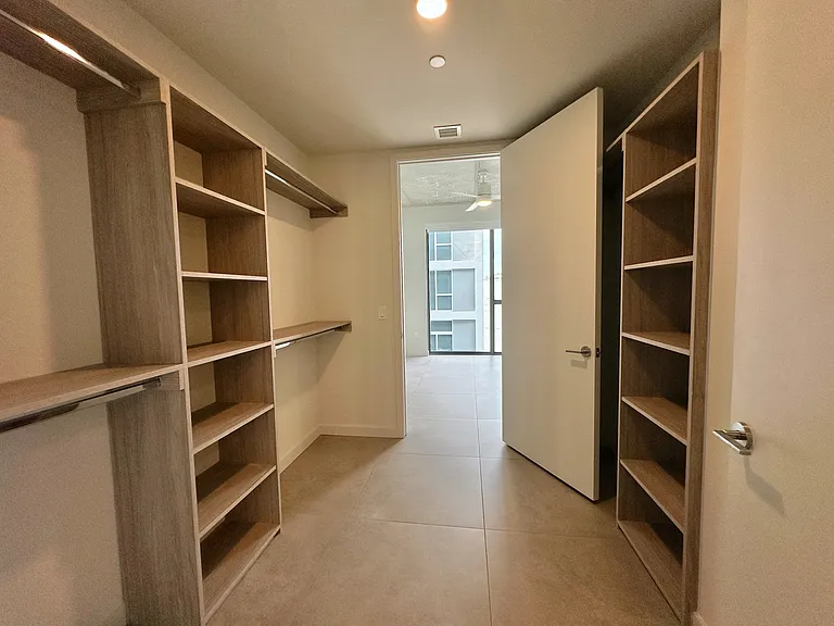 2618 N Miami Ave #A — Photo 8