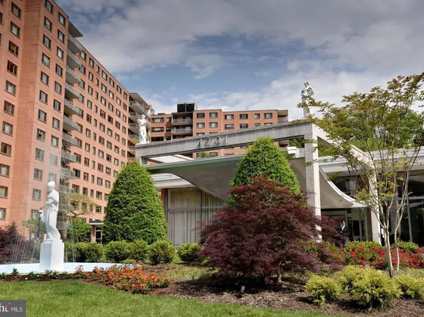 4201 Cathedral Ave NW APT 315E, Washington, DC 20016