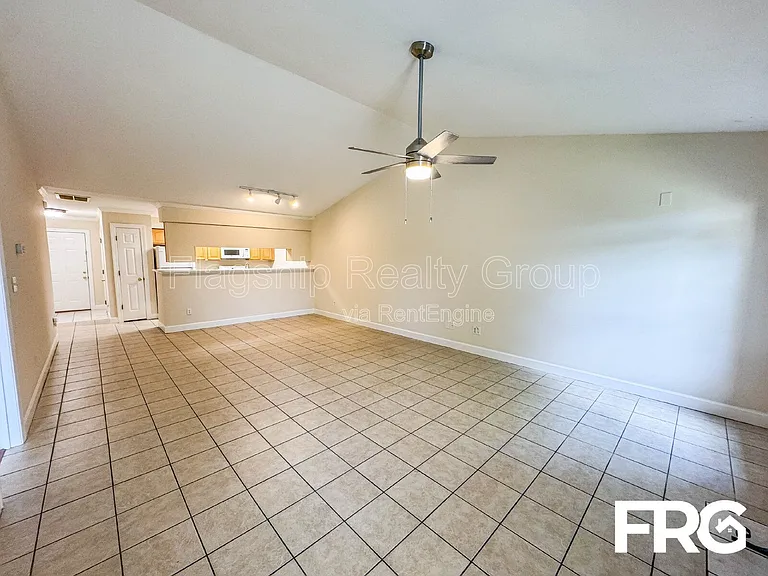 149 Emily Dr #B — Photo 7