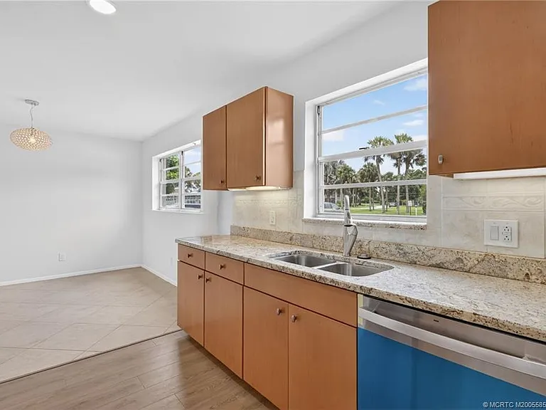 2 Lake Vista Trl #107 — Photo 14