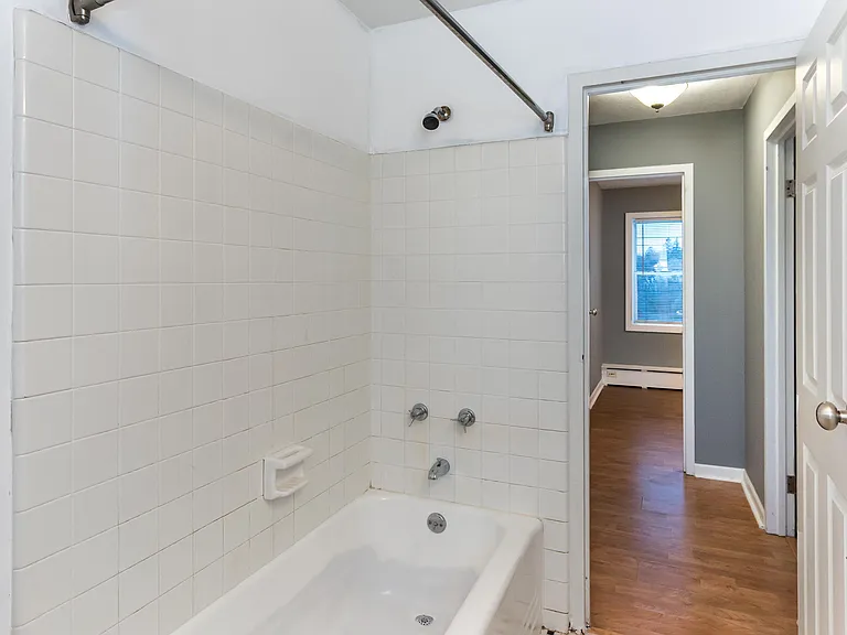 255 Birmingham St #B001 — Photo 4