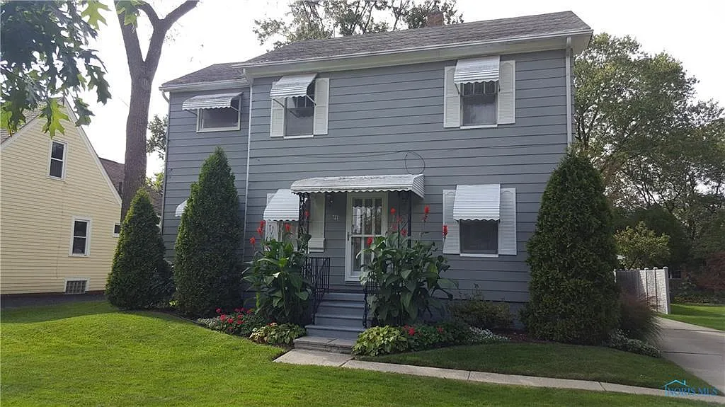 721 Johnson St photo 1