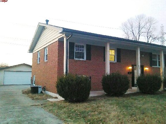 3rd image of 4009 Blossomwood Dr