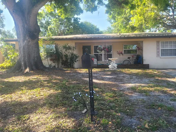 3056 Browning St, Sarasota, FL 34237