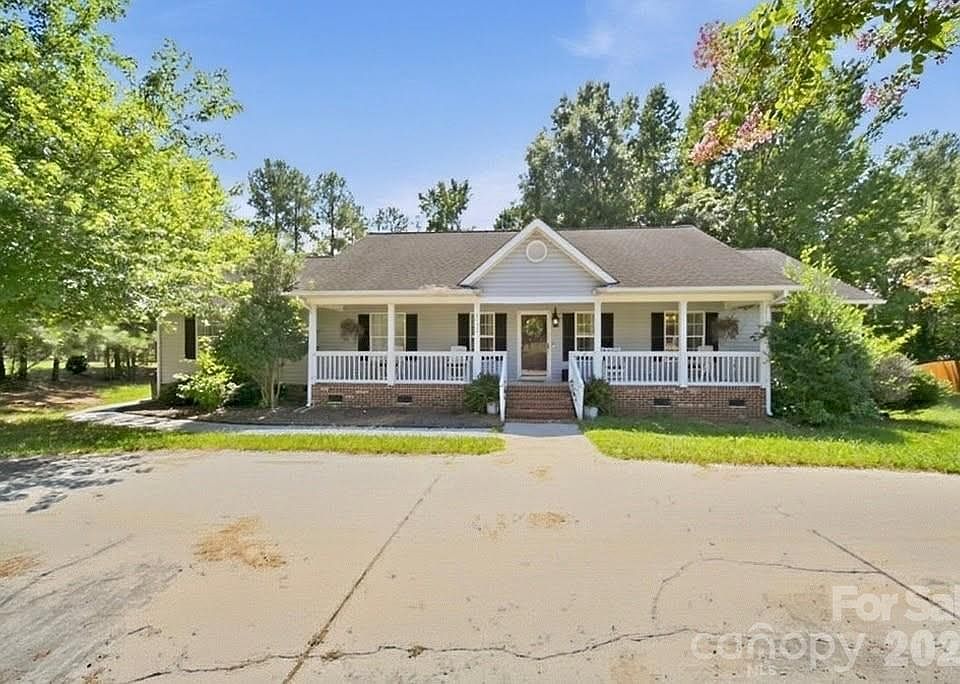 1st image of 5130 Sedgefield Dr