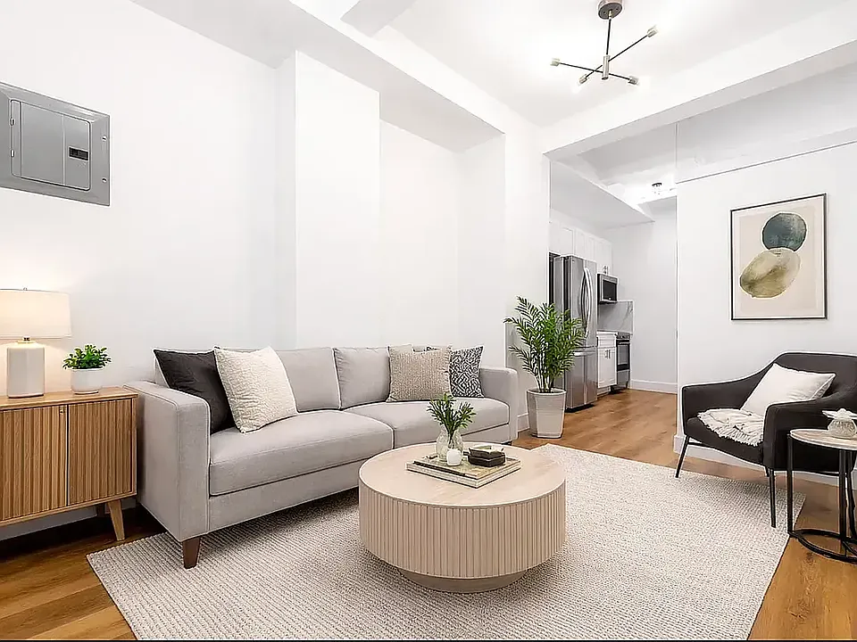 161 W 54th St #801B
