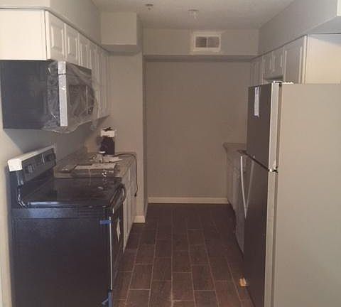 Renovated 2 Bedroom apt