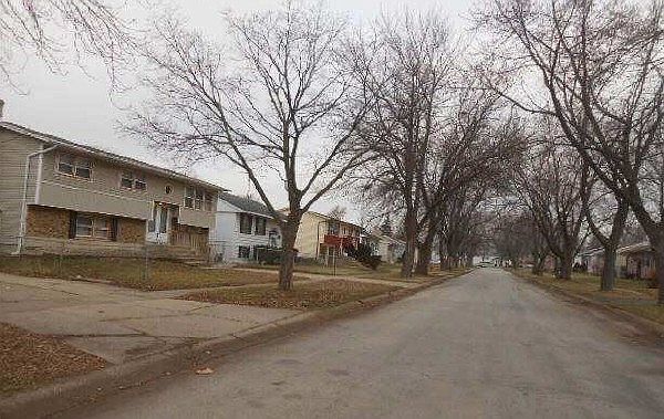 2nd image of 1898 Reichert Ave