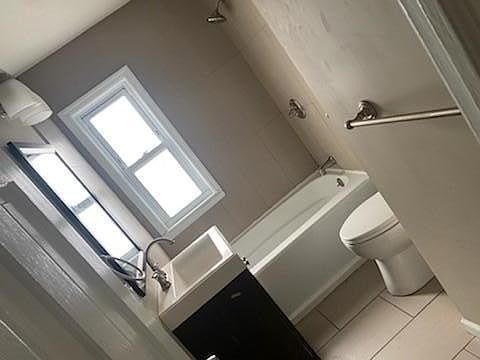 3rd image of 73 Winthrop Ave #1