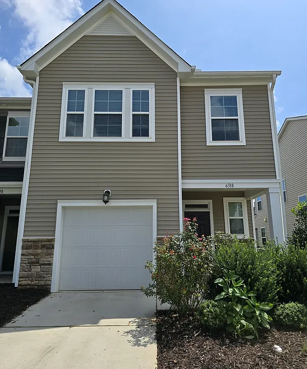 6318 Arpeggio Pl
