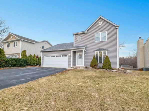 2010 N Nicole Ln, Round Lake Beach, IL 60073