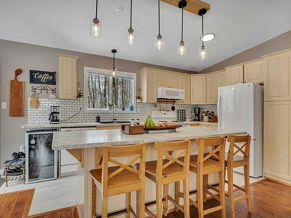 2nd image of 454038 E Range Road 53 Rural Wetaskiwin #10