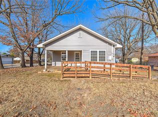 402 Hart Ave, Springdale, AR 72764