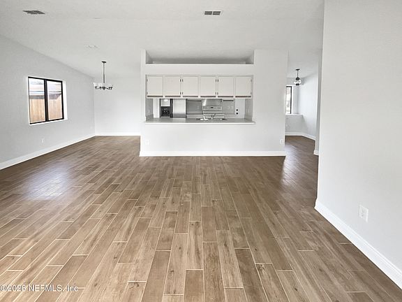 5th image of 1295 BEAR RUN Boulevard