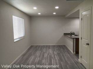 1716 Sylvan Ave APT 2, Modesto, CA 95355