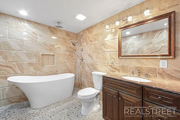 Sold by Real Street Inc | media 16