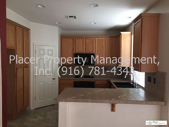 3rd image of 233 Amatrene Ct
