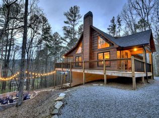 200 Forest View Ln, Mineral Bluff, GA 30559