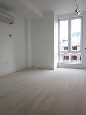 Rented by Full Time Management | media 111