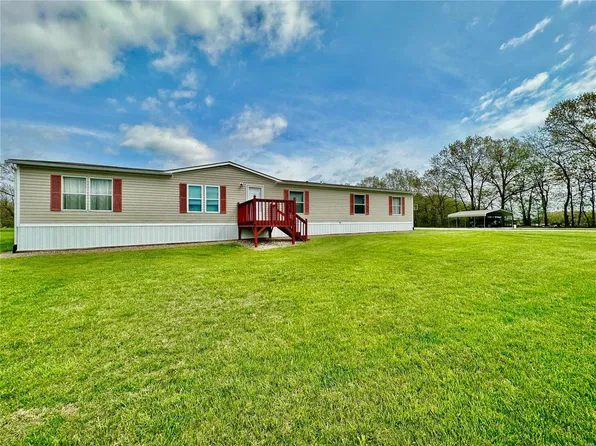 20499 Township Line Rd, Warrenton, MO 63383