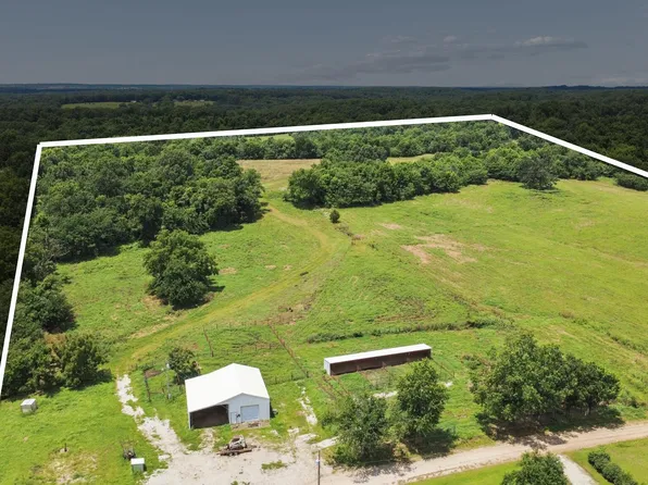 12230 S 2225 Road, Stockton, MO 65785