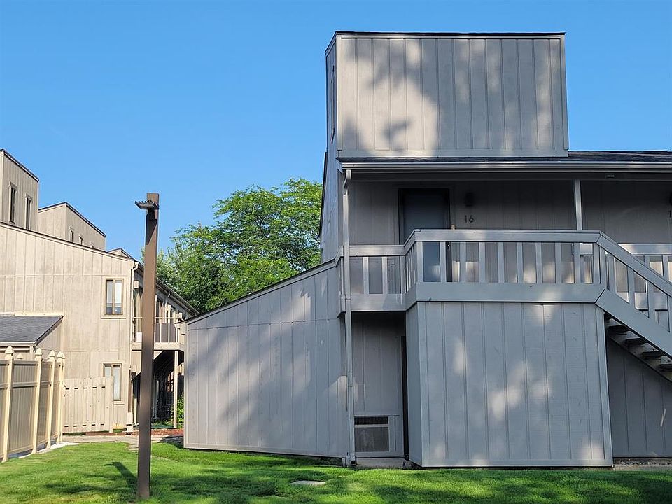 1st image of 2424 E Tennis Ct