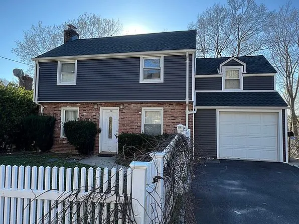 15 Byrd St, Glen Cove, NY 11542