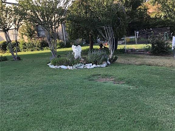 3rd image of 3240 Fairway Dr