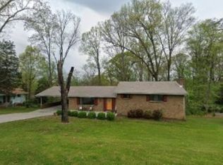 129 Cumberland View Dr, Oak Ridge, TN 37830