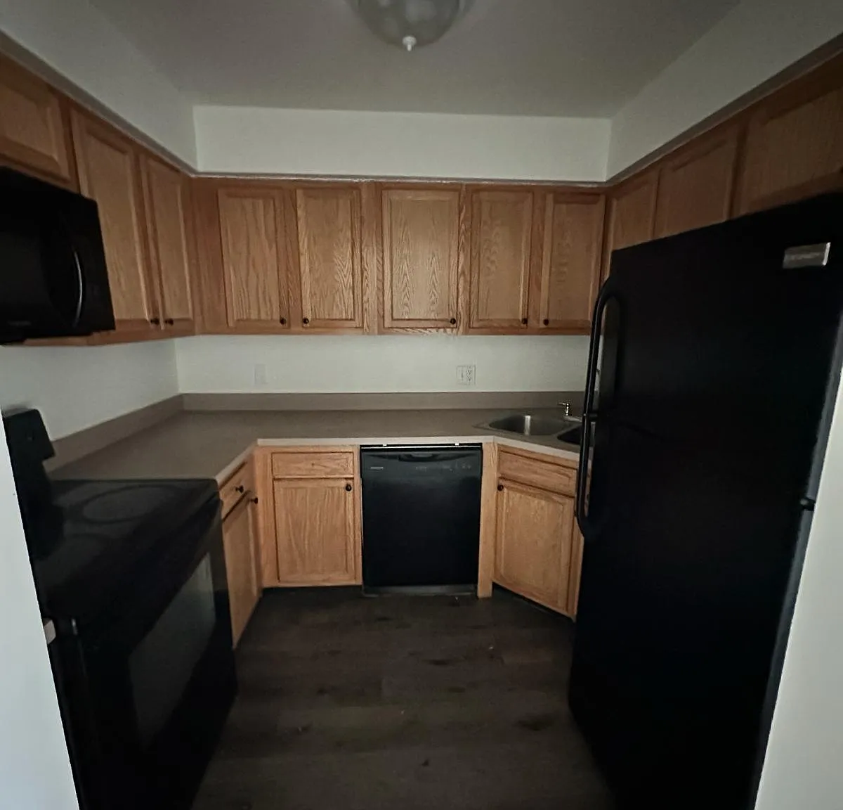 2 bed, 868 sqft, $1,480 — Photo 2